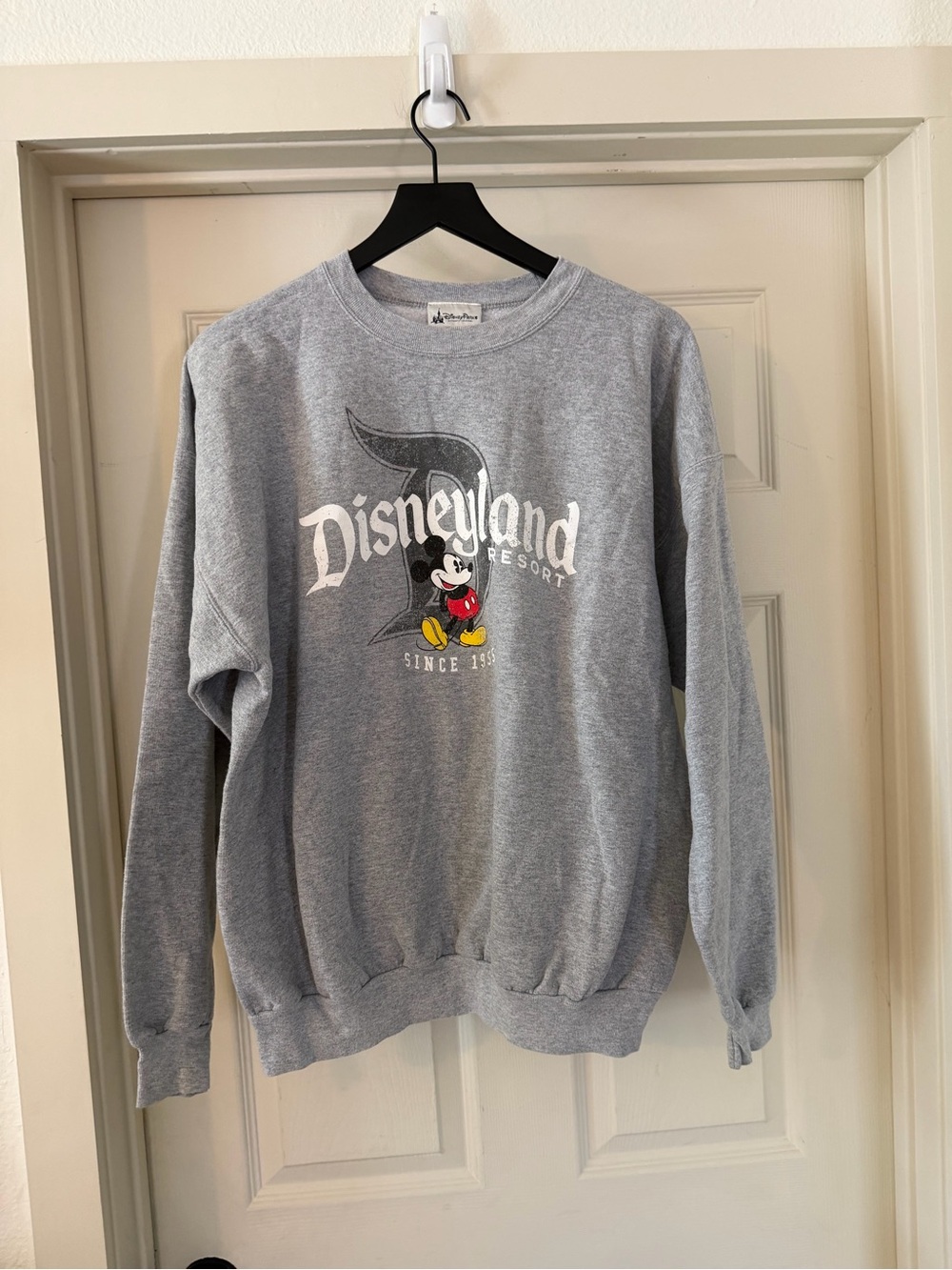Disneyland Resort Grey Crewneck Sweatshirt with Mickey Graphic Sz XL